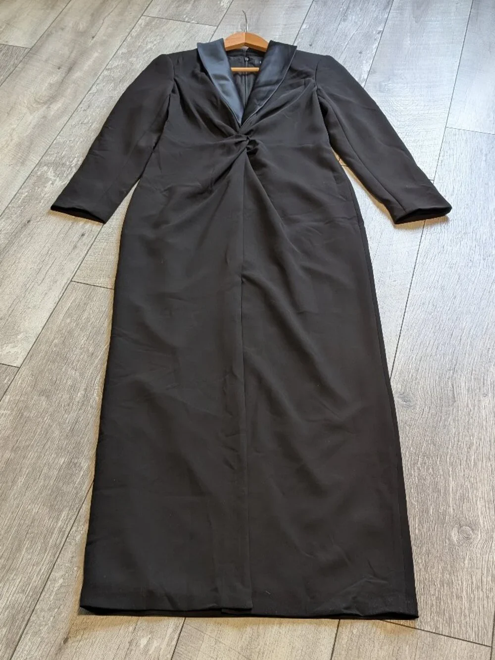 Lauren Ralph Lauren Zeenai Crepe Tuxedo Gown Black Twist Front Slit Gown Size 4 - Picture 6 of 13